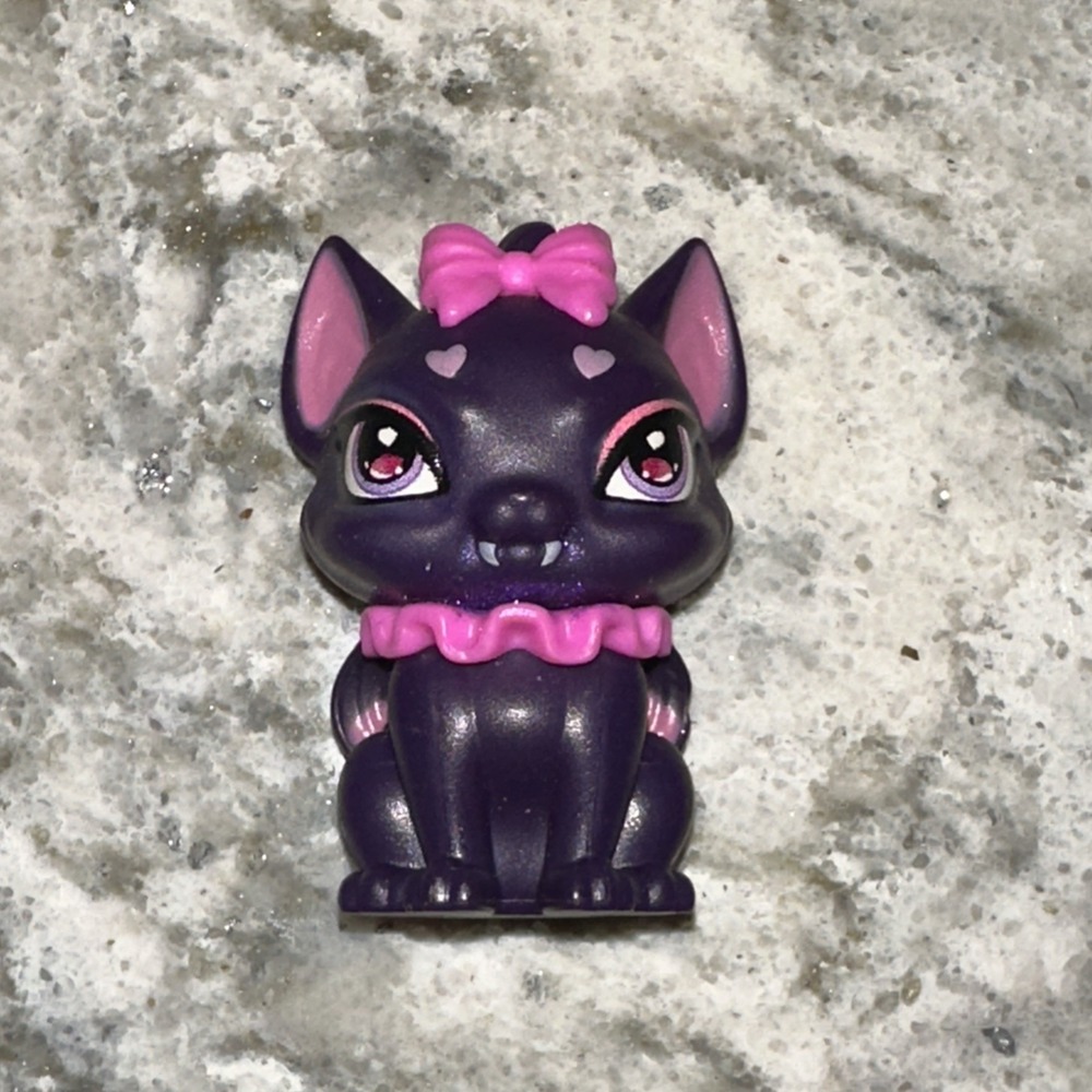 Monster High Faboolous Pets Draculaura Doll G3 PURPLE PET Count Fabulous